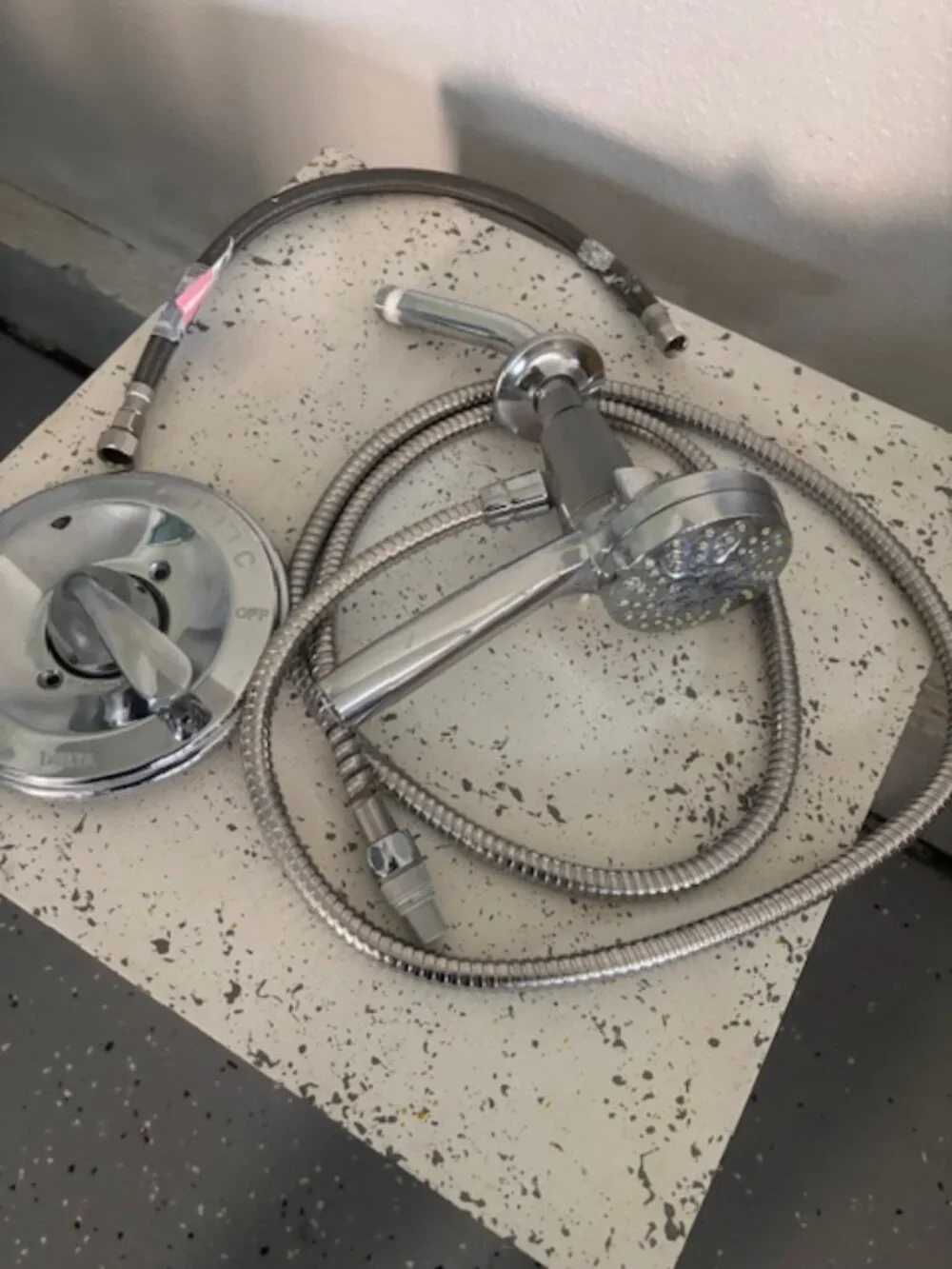 Delta magnetic adjustable